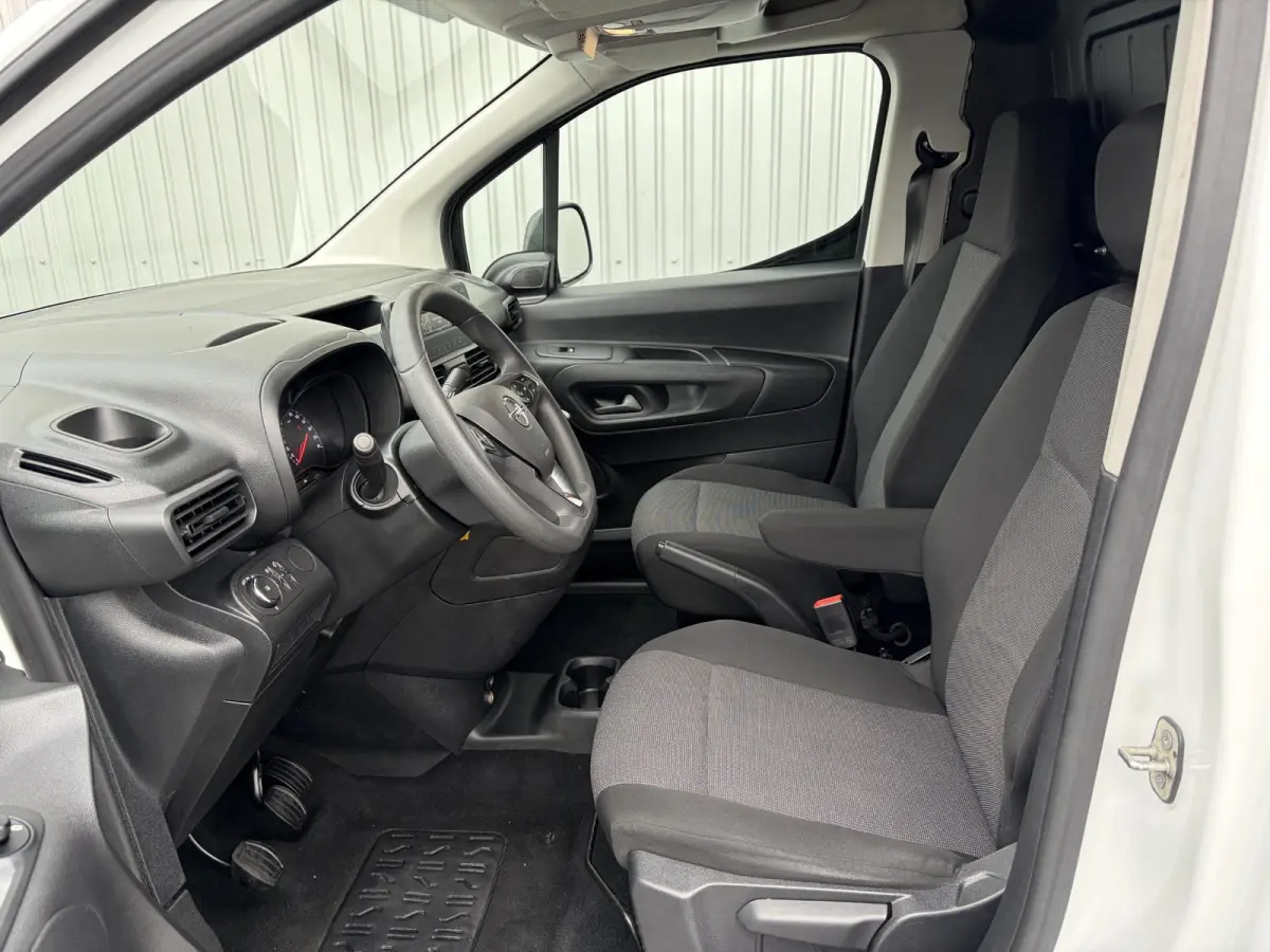 1.5D L2H1 Selection*A/C*CRUISE*TEL*PARKEERSENSOR*