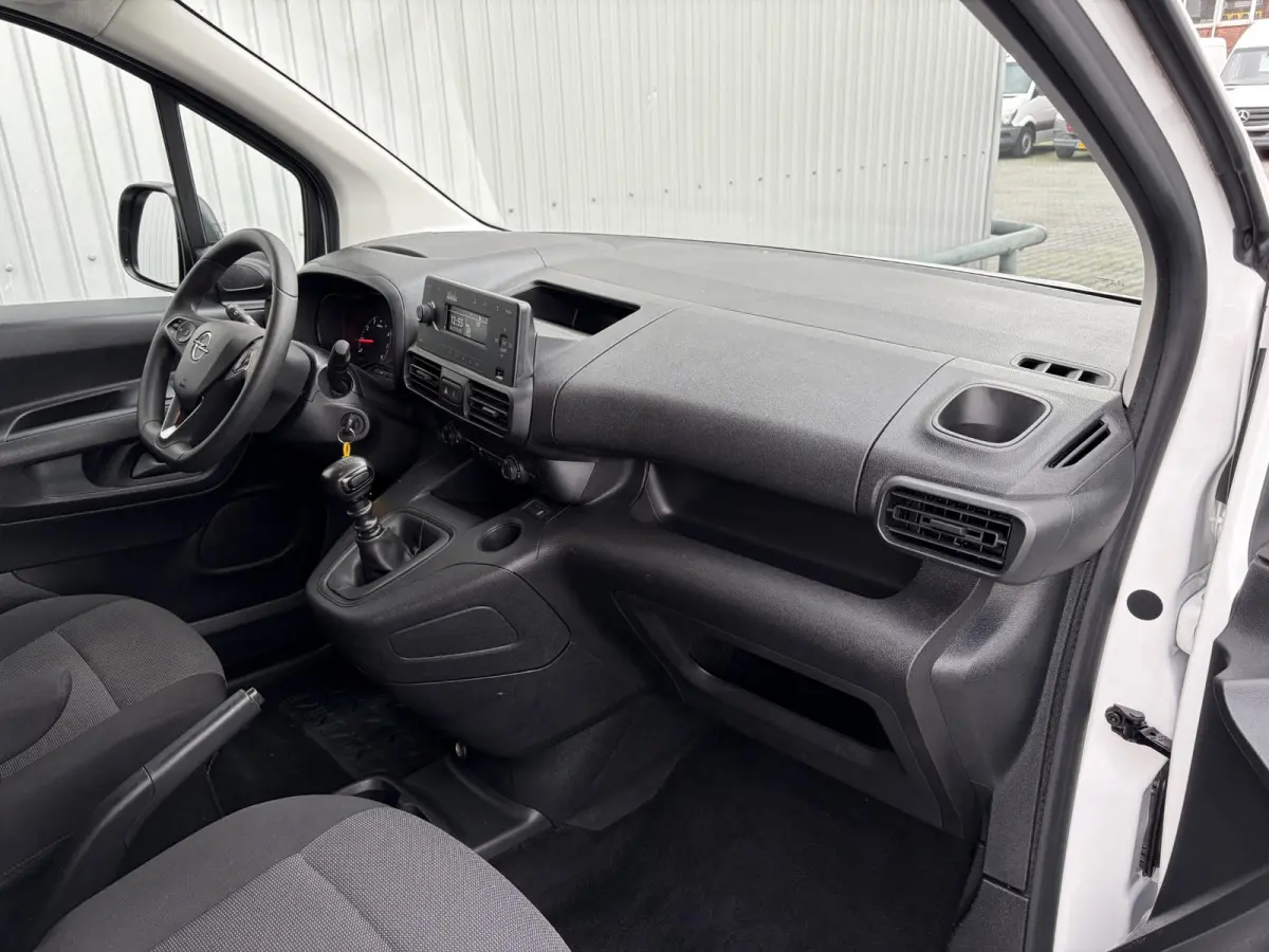 1.5D L2H1 Selection*A/C*CRUISE*TEL*PARKEERSENSOR*