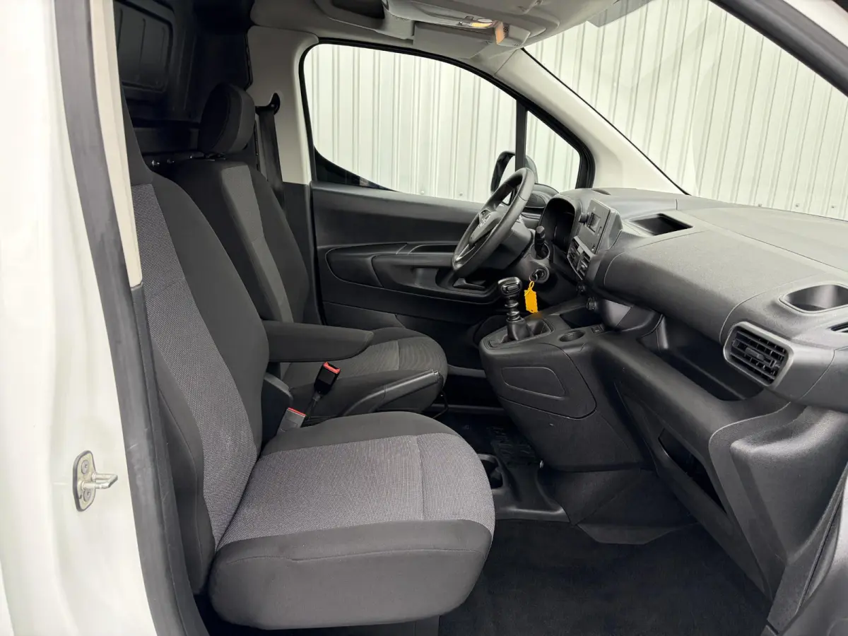 1.5D L2H1 Selection*A/C*CRUISE*TEL*PARKEERSENSOR*