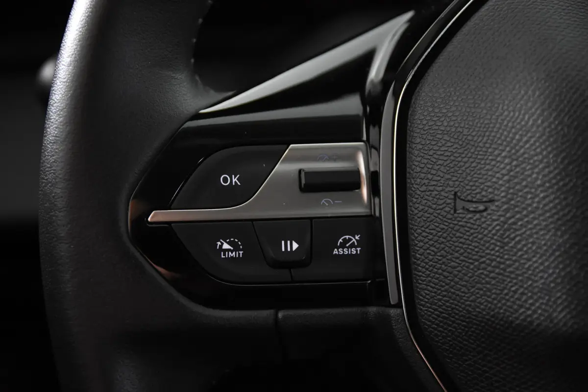 Allure 130 *1ste Eigenaar*Navigatie*Carplay*PDC*