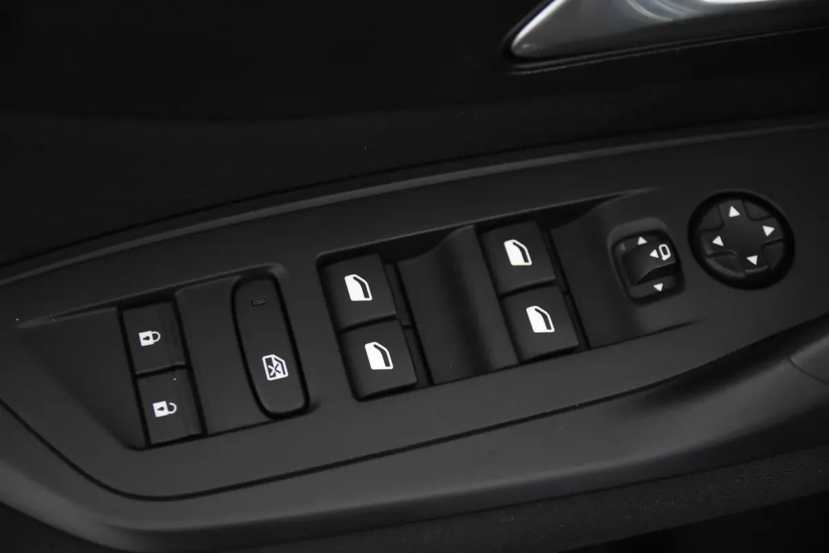 Allure 130 *1ste Eigenaar*Navigatie*Carplay*PDC*