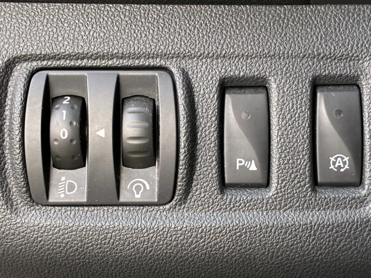 0.9 TCe Limited|Navigatie|CruiseControl|Climatronic|PDC|Elektr.ramen|LM-Velgen|Nieuwe APK|