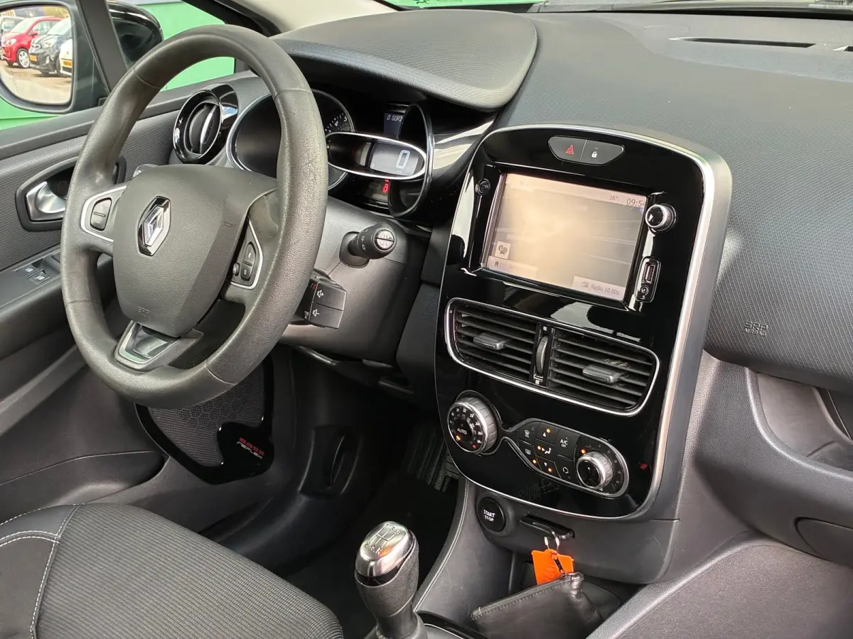 0.9 TCe Limited|Navigatie|CruiseControl|Climatronic|PDC|Elektr.ramen|LM-Velgen|Nieuwe APK|