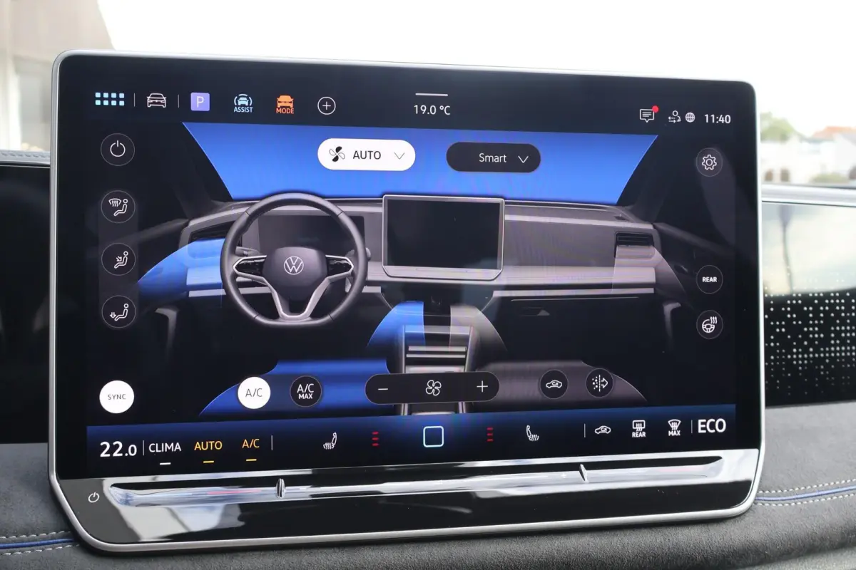 1.5 eHybrid 272pk R-Line | SoH 100% | Trekhaak | 360 Camera | Parkeersensoren