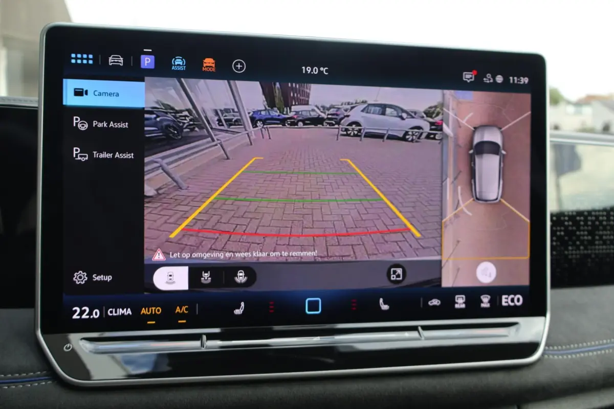 1.5 eHybrid 272pk R-Line | SoH 100% | Trekhaak | 360 Camera | Parkeersensoren