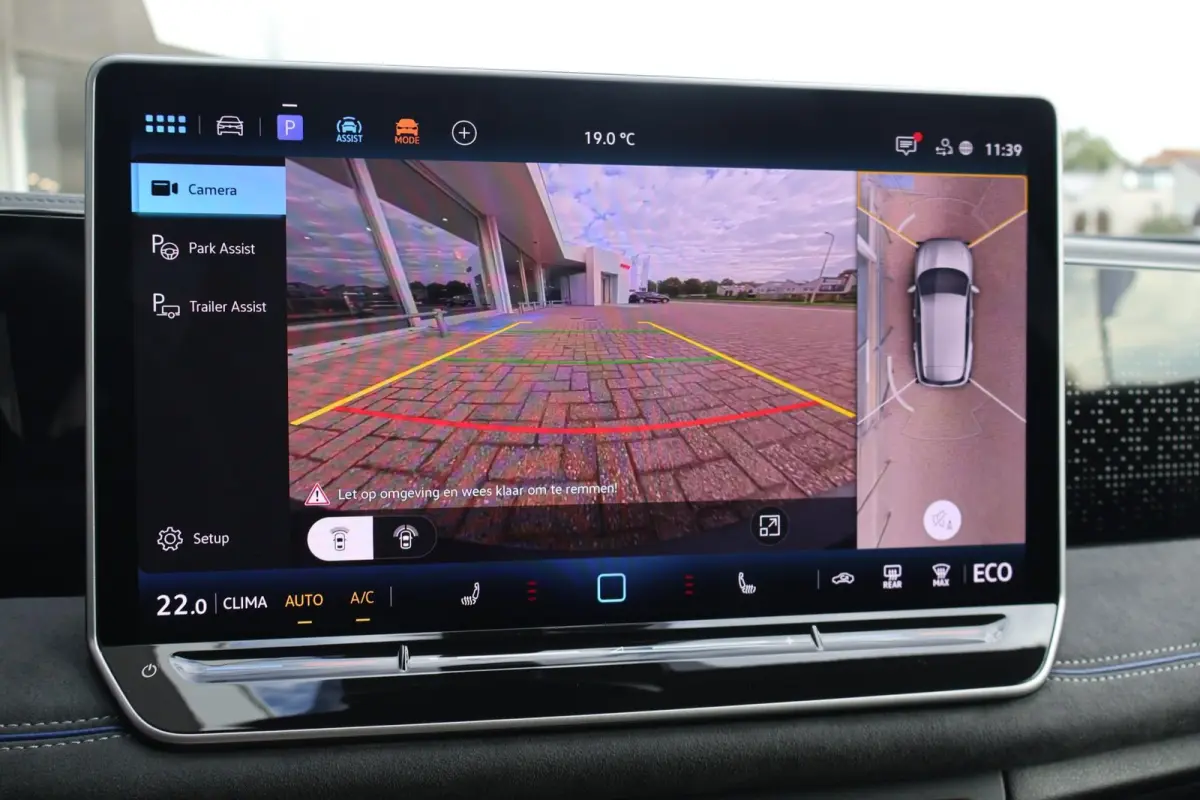 1.5 eHybrid 272pk R-Line | SoH 100% | Trekhaak | 360 Camera | Parkeersensoren