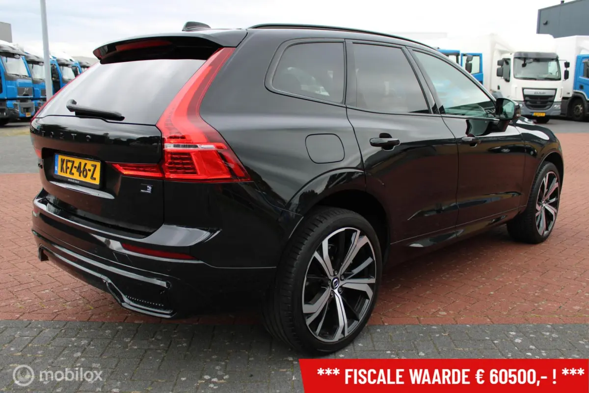 2.0 T6 Plug-in hybrid AWD Plus Black Edition, Panoramadak, 21 Inch LMV + Nieuwe banden, Stoel-stuuren achterbankverwarming, Trekhaak, Donker glas, Navi, App connect, Cruise, Clima