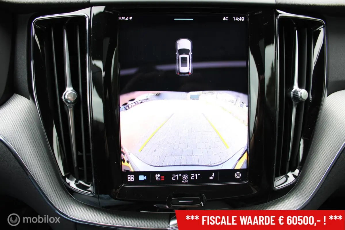 2.0 T6 Plug-in hybrid AWD Plus Black Edition, Panoramadak, 21 Inch LMV + Nieuwe banden, Stoel-stuuren achterbankverwarming, Trekhaak, Donker glas, Navi, App connect, Cruise, Clima