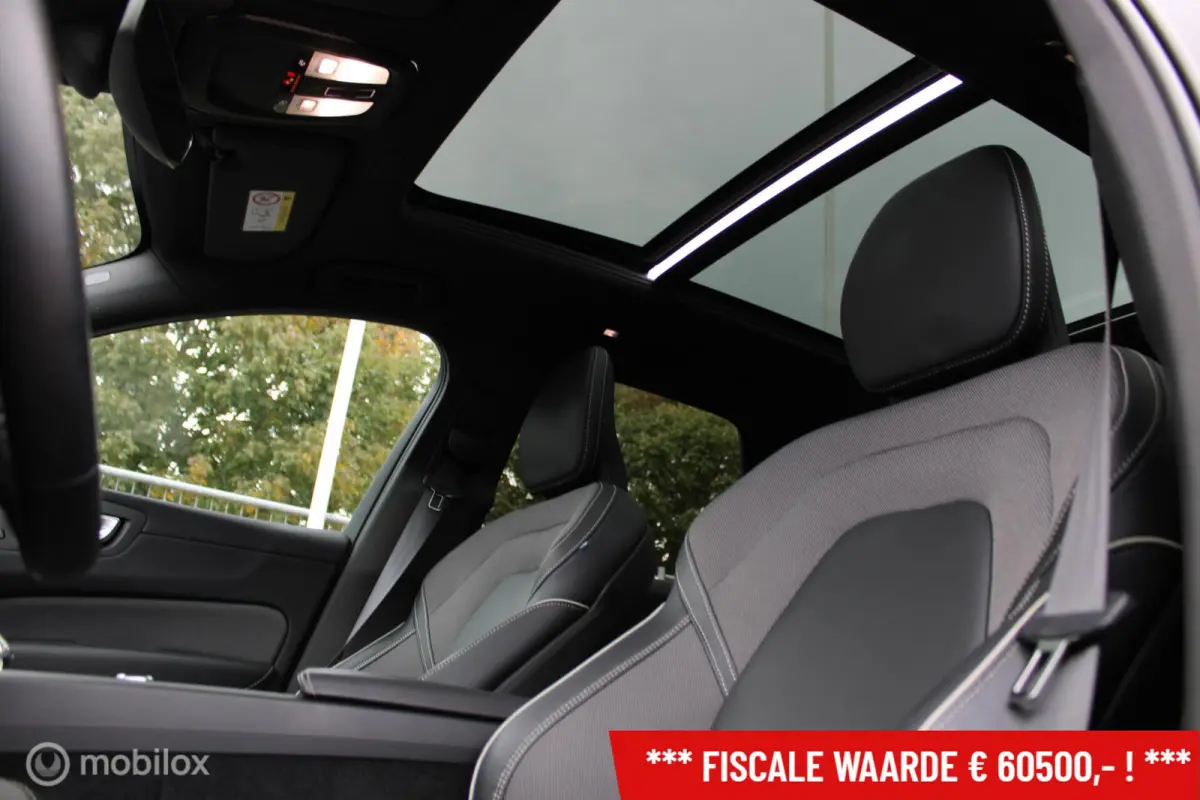 2.0 T6 Plug-in hybrid AWD Plus Black Edition, Panoramadak, 21 Inch LMV + Nieuwe banden, Stoel-stuuren achterbankverwarming, Trekhaak, Donker glas, Navi, App connect, Cruise, Clima