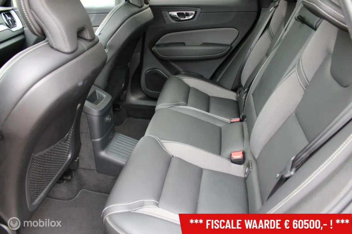 2.0 T6 Plug-in hybrid AWD Plus Black Edition, Panoramadak, 21 Inch LMV + Nieuwe banden, Stoel-stuuren achterbankverwarming, Trekhaak, Donker glas, Navi, App connect, Cruise, Clima