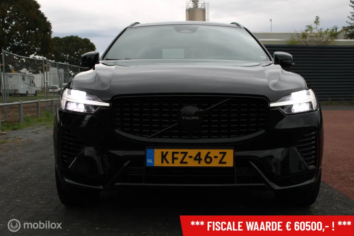 2.0 T6 Plug-in hybrid AWD Plus Black Edition, Panoramadak, 21 Inch LMV + Nieuwe banden, Stoel-stuuren achterbankverwarming, Trekhaak, Donker glas, Navi, App connect, Cruise, Clima