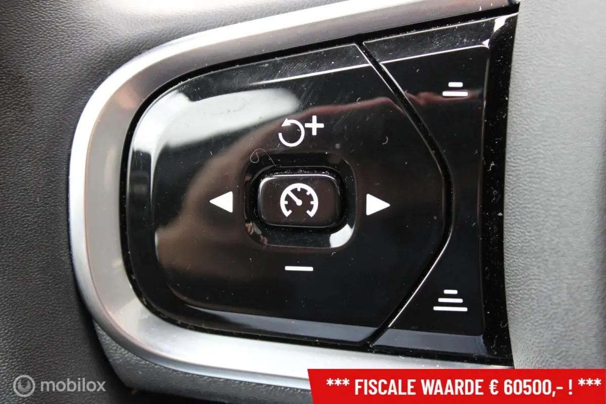 2.0 T6 Plug-in hybrid AWD Plus Black Edition, Panoramadak, 21 Inch LMV + Nieuwe banden, Stoel-stuuren achterbankverwarming, Trekhaak, Donker glas, Navi, App connect, Cruise, Clima