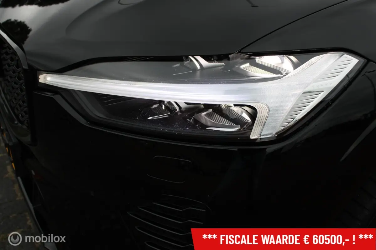 2.0 T6 Plug-in hybrid AWD Plus Black Edition, Panoramadak, 21 Inch LMV + Nieuwe banden, Stoel-stuuren achterbankverwarming, Trekhaak, Donker glas, Navi, App connect, Cruise, Clima