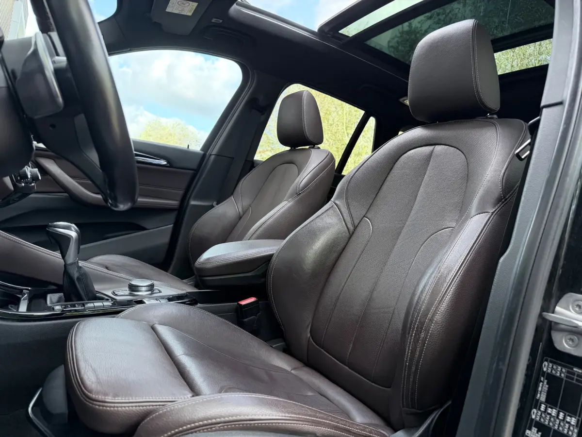 SDrive20i High Executive Pano/H&K/HuD/Leer