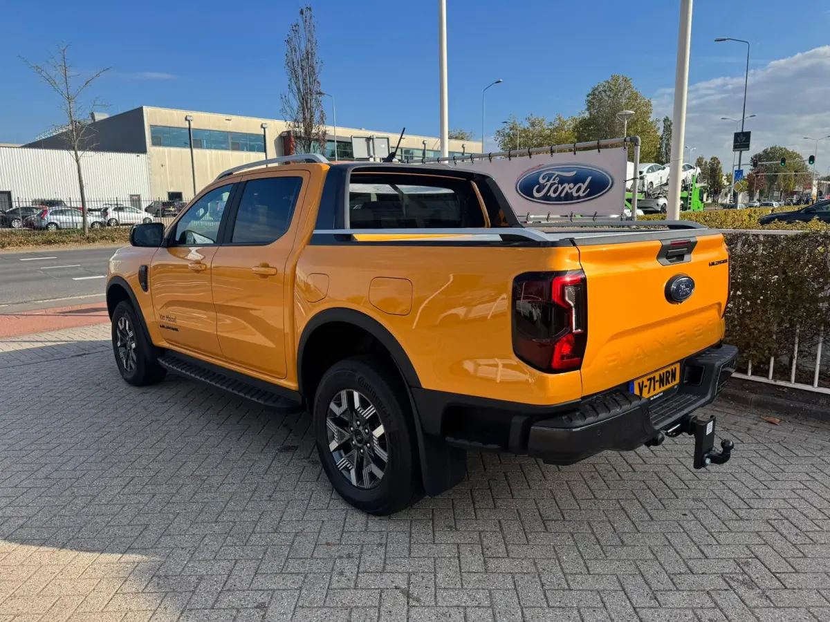 Plug in hybrid Wildtrak Double Cab 2.3 PHEV | DEMOvoertuig vraag naar beschikbaarheid | Trekhaak | Cargo Area Pack | 4-wiel aandrijving | 3500kg trekgewicht |