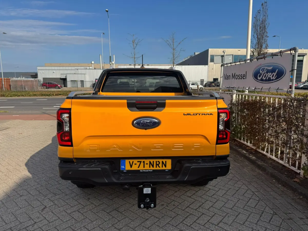 Plug in hybrid Wildtrak Double Cab 2.3 PHEV | DEMOvoertuig vraag naar beschikbaarheid | Trekhaak | Cargo Area Pack | 4-wiel aandrijving | 3500kg trekgewicht |