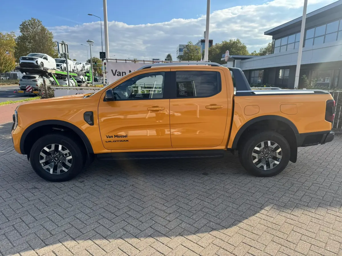 Plug in hybrid Wildtrak Double Cab 2.3 PHEV | DEMOvoertuig vraag naar beschikbaarheid | Trekhaak | Cargo Area Pack | 4-wiel aandrijving | 3500kg trekgewicht |