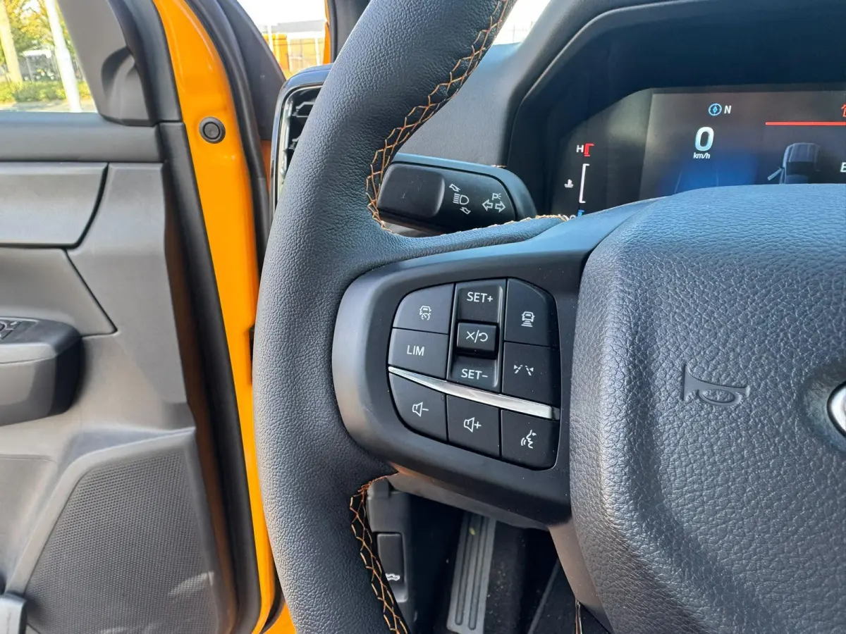 Plug in hybrid Wildtrak Double Cab 2.3 PHEV | DEMOvoertuig vraag naar beschikbaarheid | Trekhaak | Cargo Area Pack | 4-wiel aandrijving | 3500kg trekgewicht |