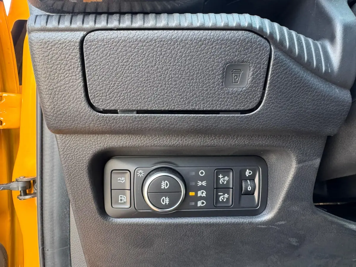 Plug in hybrid Wildtrak Double Cab 2.3 PHEV | DEMOvoertuig vraag naar beschikbaarheid | Trekhaak | Cargo Area Pack | 4-wiel aandrijving | 3500kg trekgewicht |