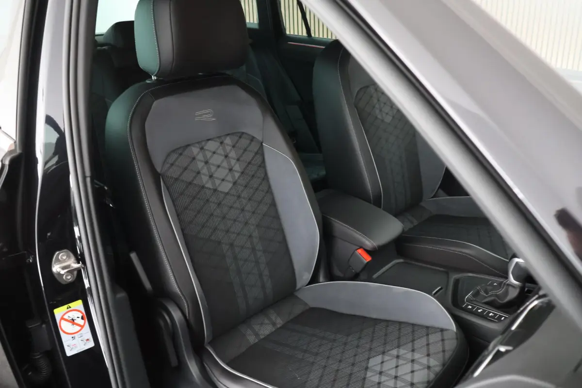 1.4 TSI 245pk eHybrid R-Line Business+ 360Camera Stoelverwarming Virtual Cockpit LED Navigatie