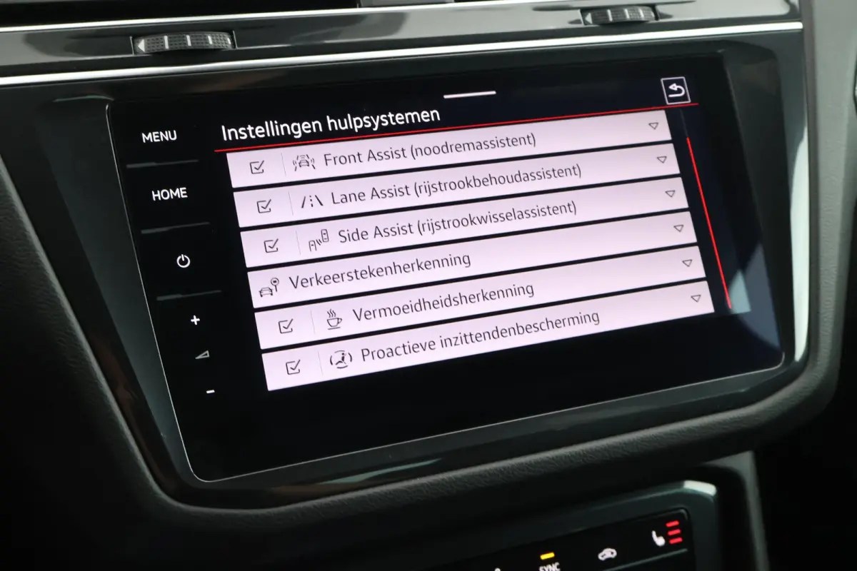 1.4 TSI 245pk eHybrid R-Line Business+ 360Camera Stoelverwarming Virtual Cockpit LED Navigatie