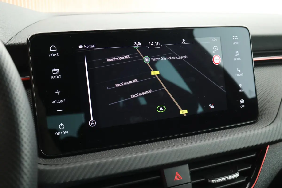 1.0 TSI 116pk Monte Carlo Panoramadak Navigatie Camera Adaptive Cruise Virtual Cockpit