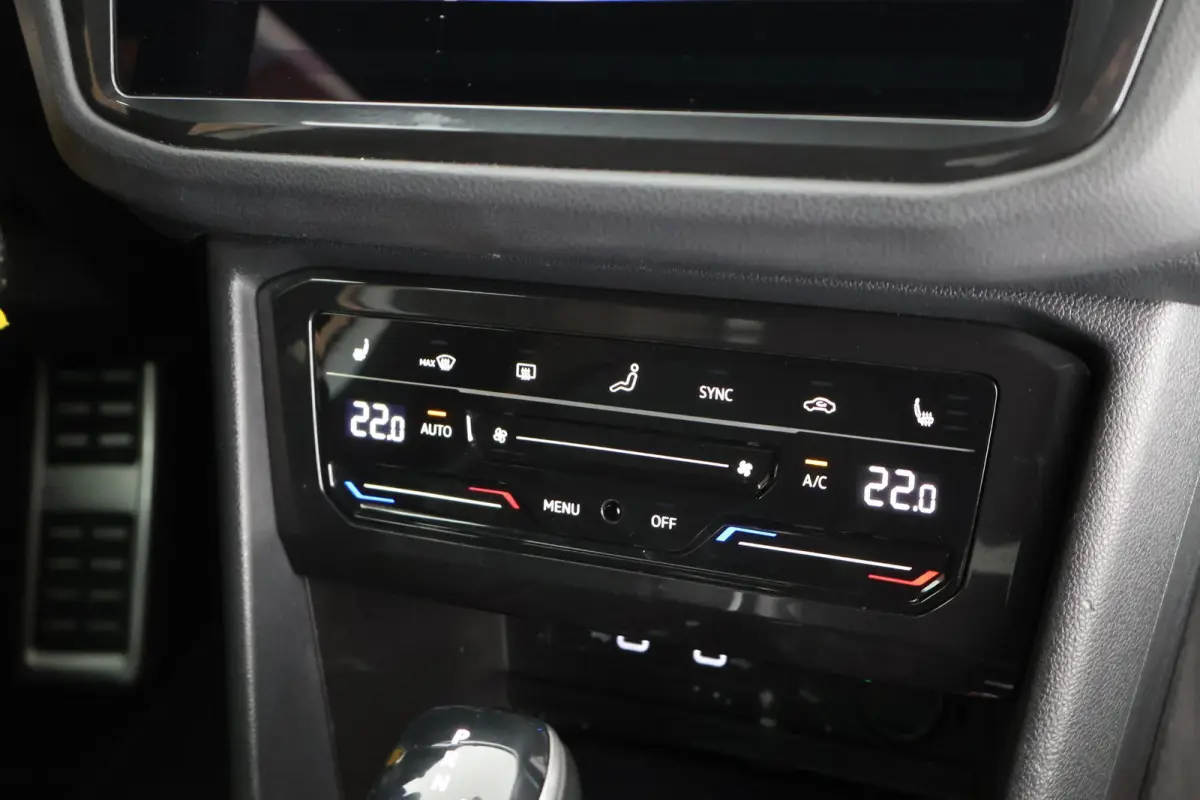 1.4 TSI 245pk eHybrid R-Line Business Trekhaak Stoelverwarming Virtual Cockpit Navigatie