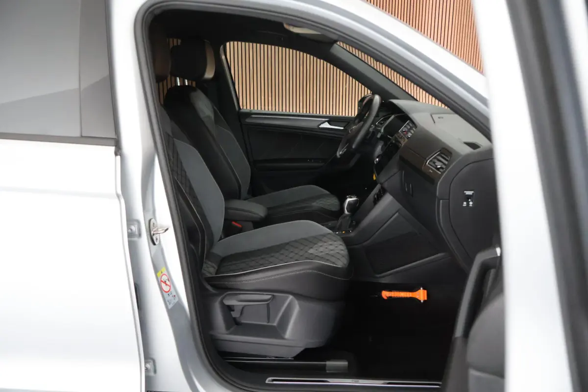 1.4 TSI 245pk eHybrid R-Line Business Trekhaak Stoelverwarming Virtual Cockpit Navigatie