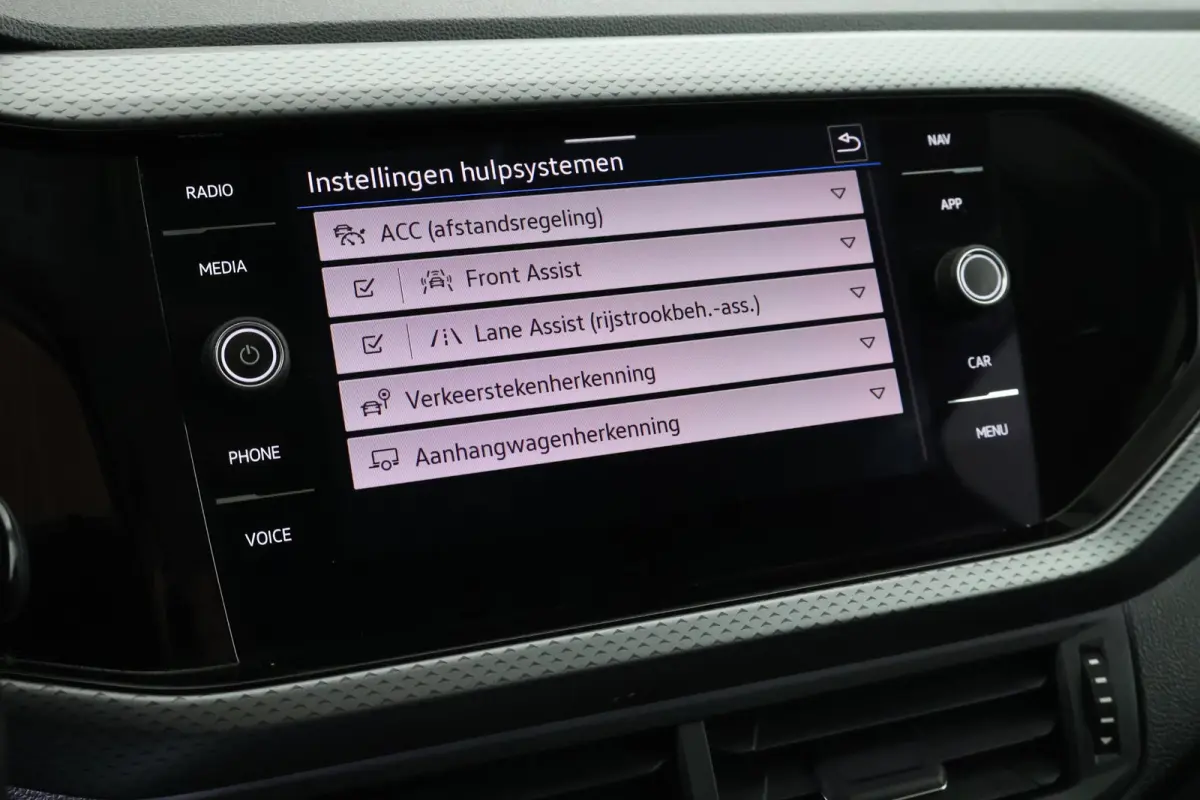 1.0 TSI 110pk DSG R-Line United Stoelverwarming LED Virtual Cockpit Navigatie