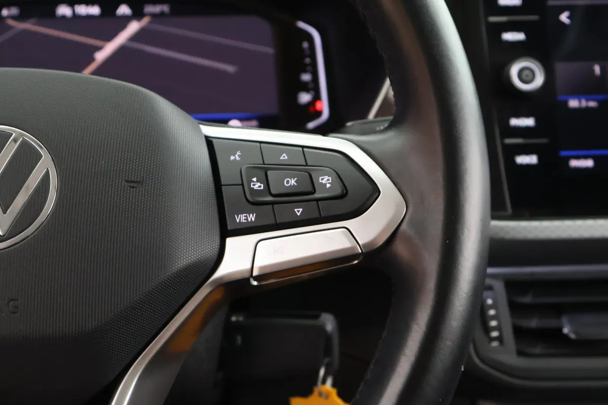 1.0 TSI 110pk DSG R-Line United Stoelverwarming LED Virtual Cockpit Navigatie