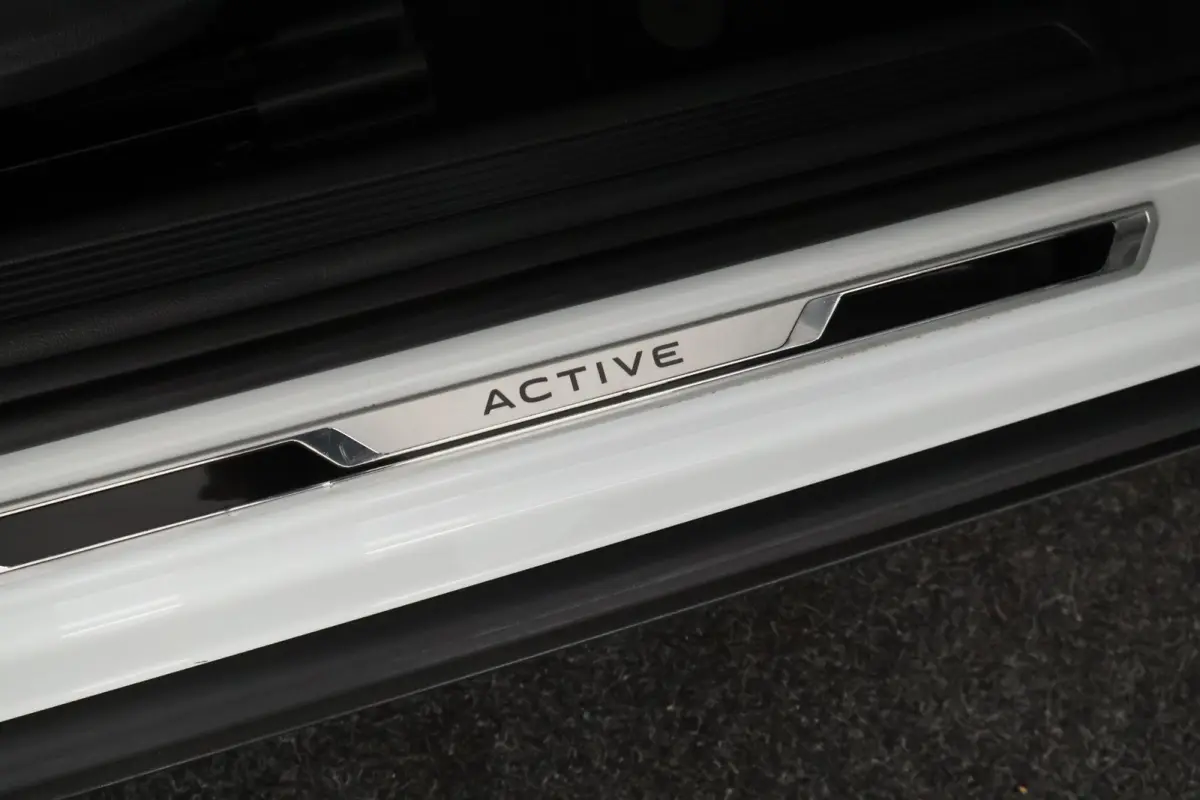 1.0 TSI 110pk DSG R-Line United Stoelverwarming LED Virtual Cockpit Navigatie