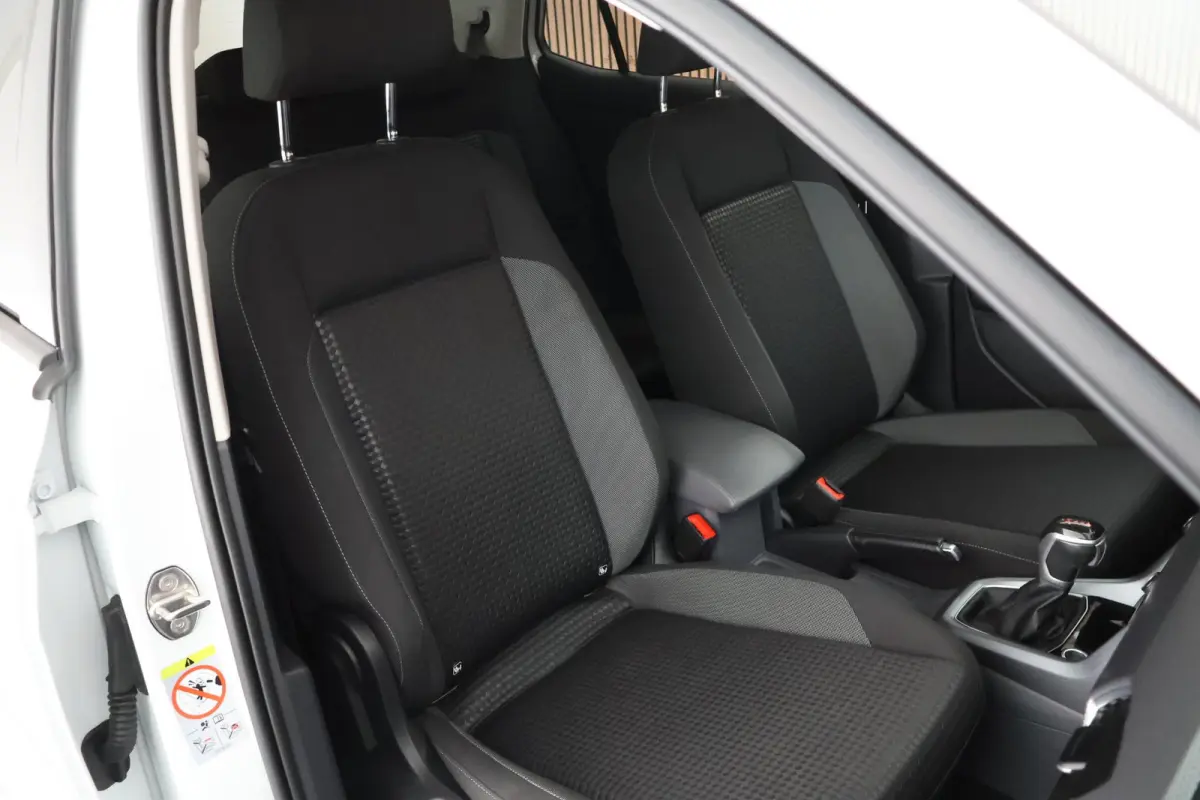 1.0 TSI 110pk DSG R-Line United Stoelverwarming LED Virtual Cockpit Navigatie