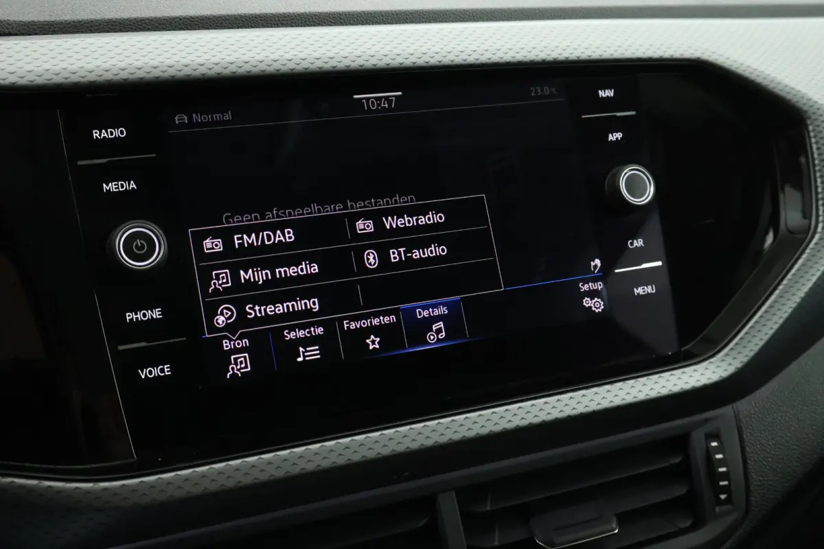 1.0 TSI 110pk DSG R-Line United Stoelverwarming LED Virtual Cockpit Navigatie