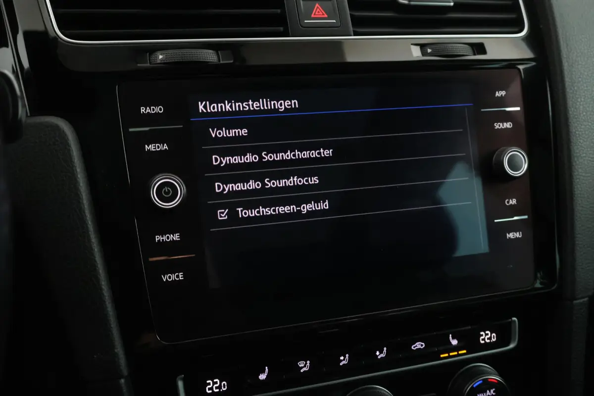 1.4 TSI 150pk DSG 2x R-Line Trekhaak Camera Dynaudio Leder Panoramadak Carplay