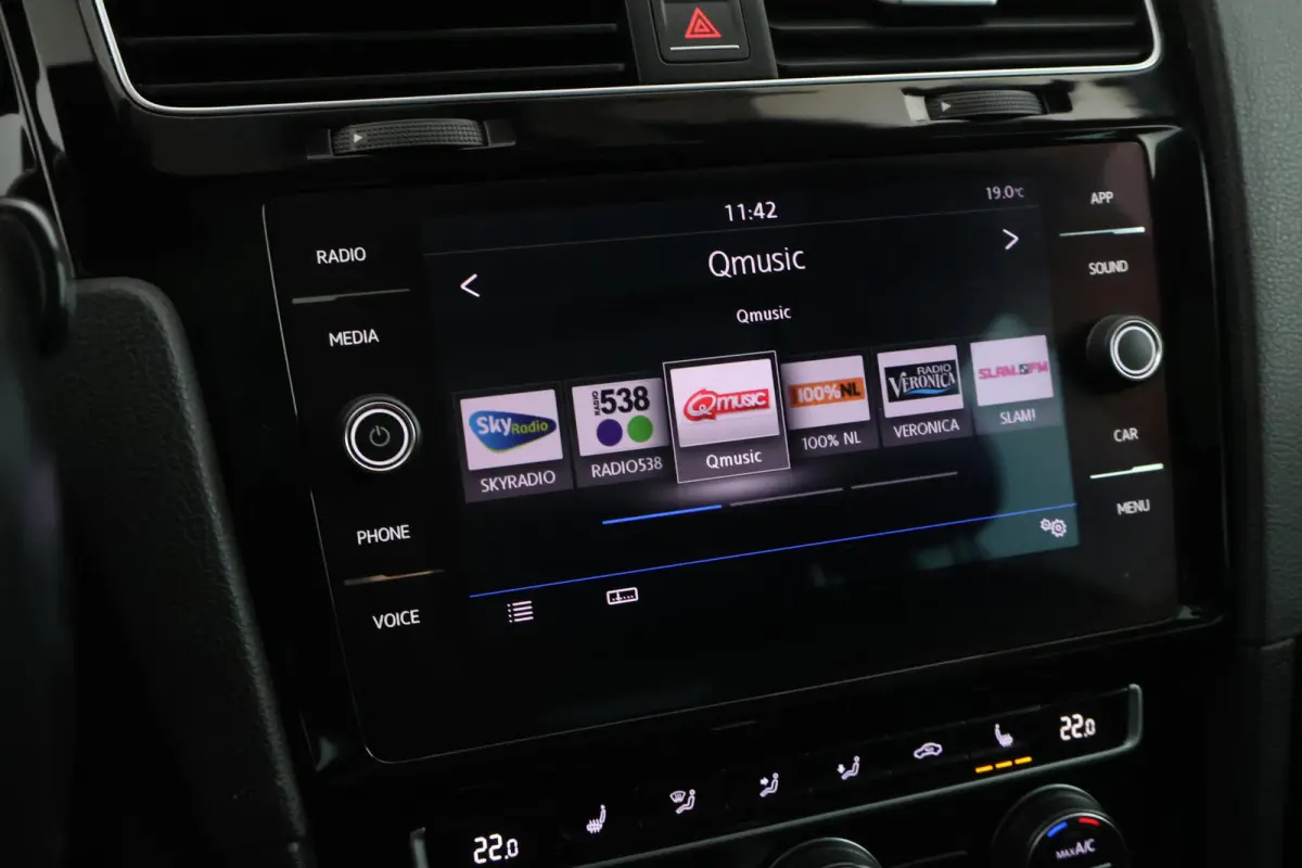 1.4 TSI 150pk DSG 2x R-Line Trekhaak Camera Dynaudio Leder Panoramadak Carplay