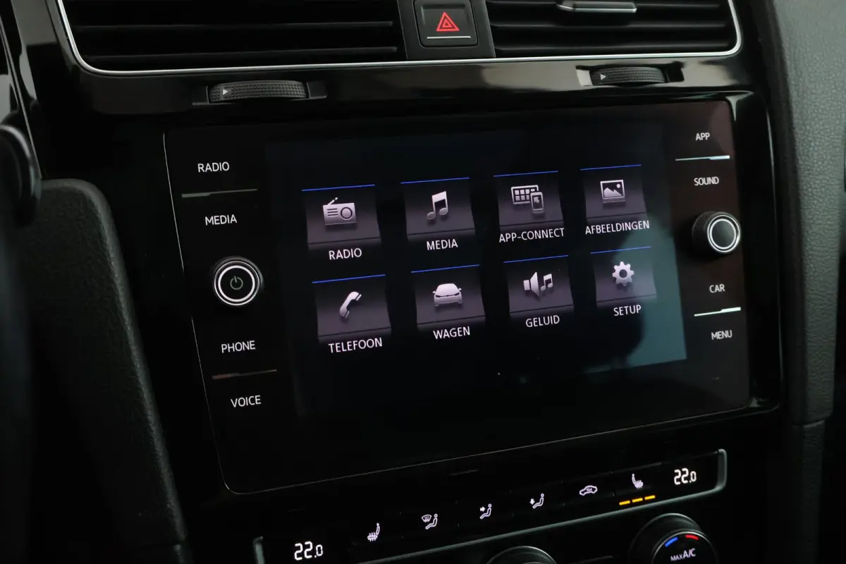 1.4 TSI 150pk DSG 2x R-Line Trekhaak Camera Dynaudio Leder Panoramadak Carplay