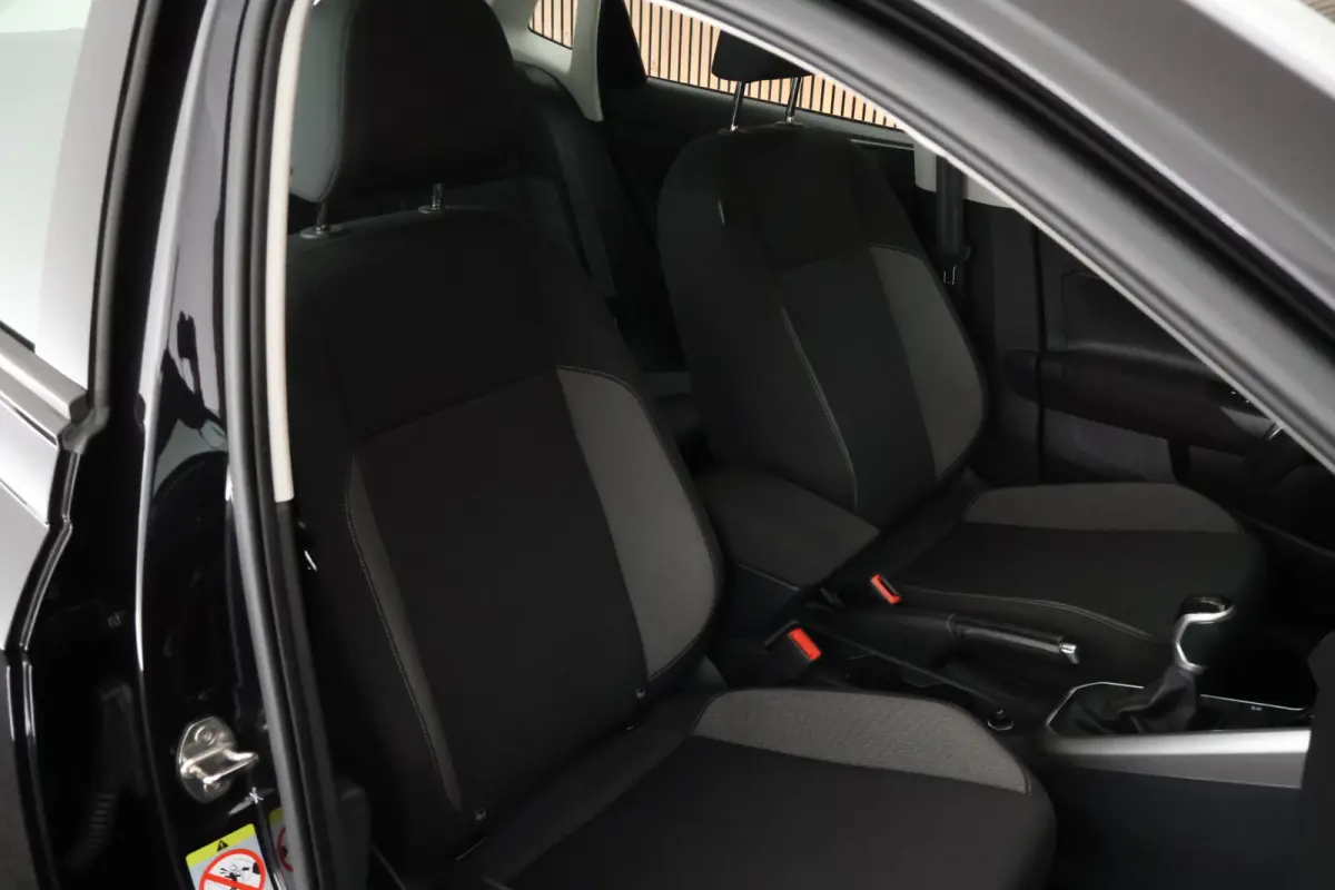 1.0 TSI 95pk Go Parkeersensoren Carplay