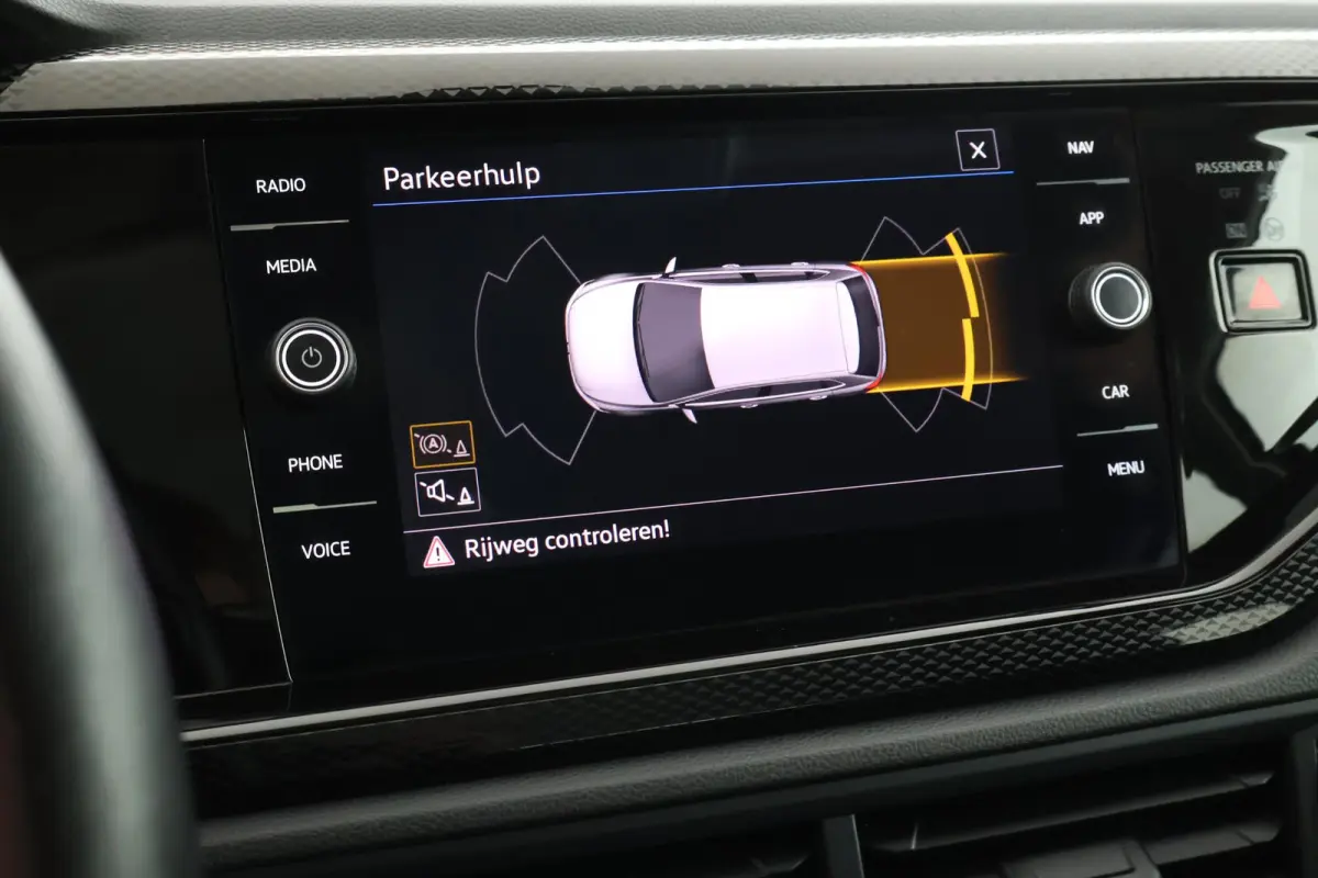 1.0 TSI 95pk Go Parkeersensoren Carplay