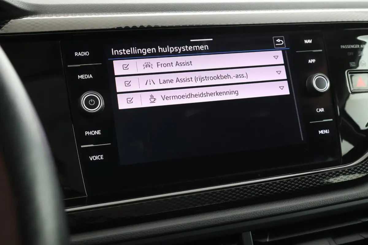 1.0 TSI 95pk Go Parkeersensoren Carplay
