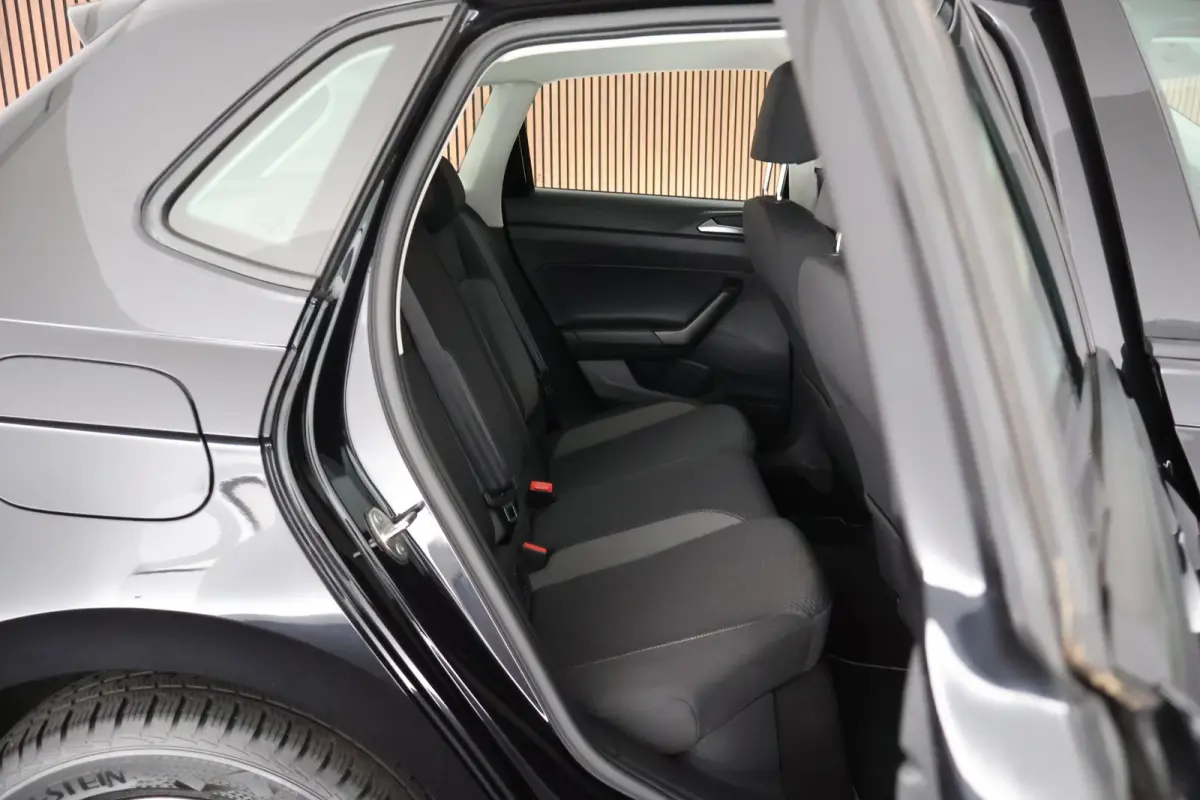 1.0 TSI 95pk Go Parkeersensoren Carplay