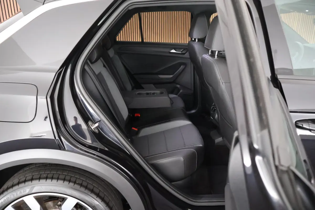 1.5 TSI 150pk DSG 2x R-Line Keyless Camera Virtual Cockpit Stoelverwarming