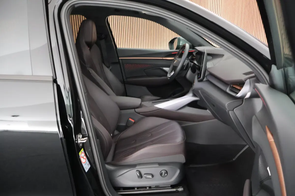 1.5 TSI e-Hybrid 272pk VZ Performance 360Camera HUD Sennheiser Memory Panoramadak Leder Keyless Navigatie