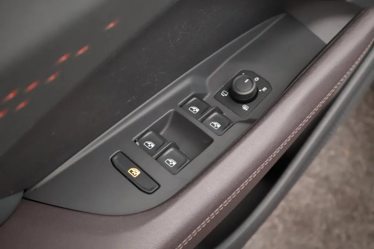 1.5 TSI e-Hybrid 272pk VZ Performance 360Camera HUD Sennheiser Memory Panoramadak Leder Keyless Navigatie