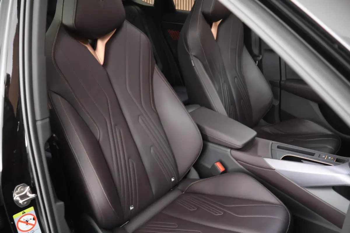 1.5 TSI e-Hybrid 272pk VZ Performance 360Camera HUD Sennheiser Memory Panoramadak Leder Keyless Navigatie