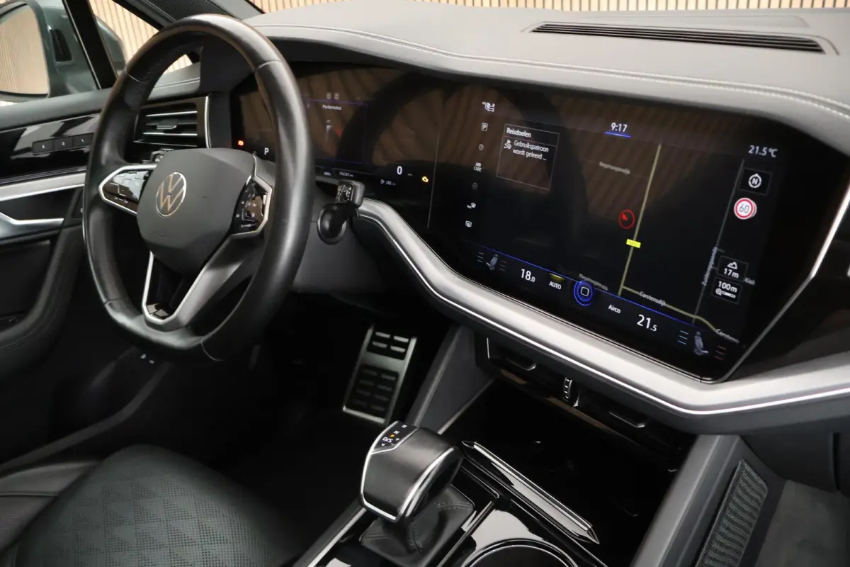 3.0 TSi eHybrid 380pk 4MOTION Elegance Stoelventilatie 360Camera Trekhaak Keyless Panoramadak Leder Virtual Cockpit Navigatie