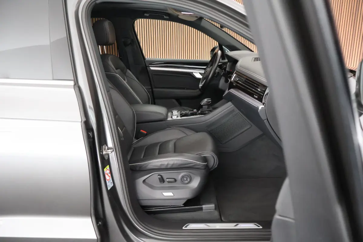 3.0 TSi eHybrid 380pk 4MOTION Elegance Stoelventilatie 360Camera Trekhaak Keyless Panoramadak Leder Virtual Cockpit Navigatie