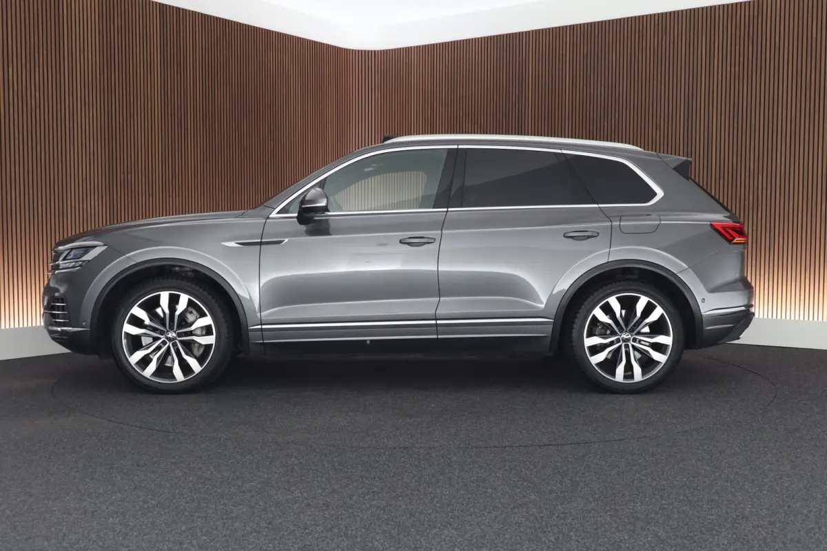 3.0 TSi eHybrid 380pk 4MOTION Elegance Stoelventilatie 360Camera Trekhaak Keyless Panoramadak Leder Virtual Cockpit Navigatie