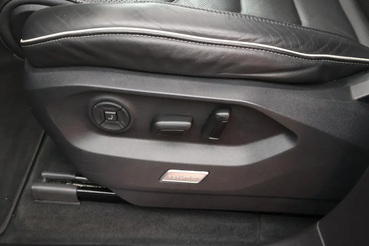 3.0 TSi eHybrid 380pk 4MOTION Elegance Stoelventilatie 360Camera Trekhaak Keyless Panoramadak Leder Virtual Cockpit Navigatie