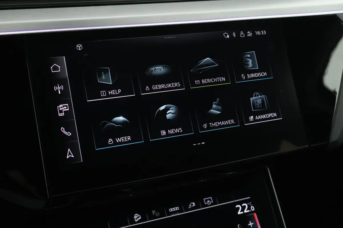 55 quattro S edition 408pk 95 kWh SOH 91% Leder Panoramadak ACC Trekhaak Camera Stoelverwarming Navigatie