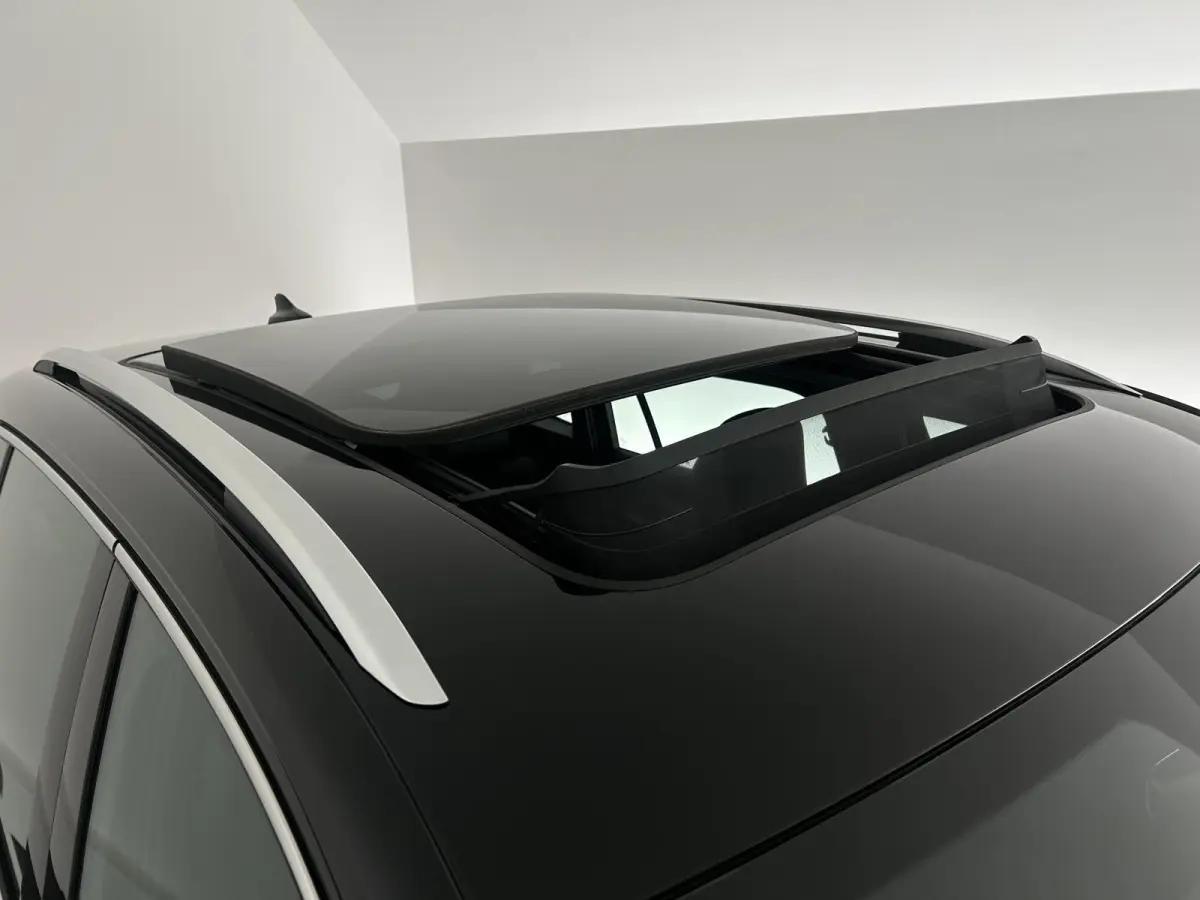 1.5 272pk eHybrid R-Line Edition Trekhaak Camera Keyless Massage Virtual Cockpit Panoramadak Carplay